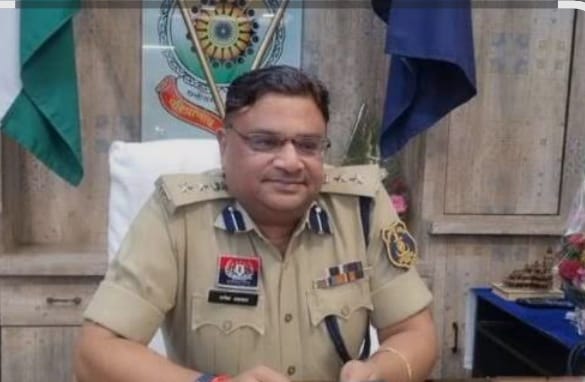 सरगुजा पुलिस की अनुटी पहल समझाईस से 12 परिवारों को टूटने से बचाई  