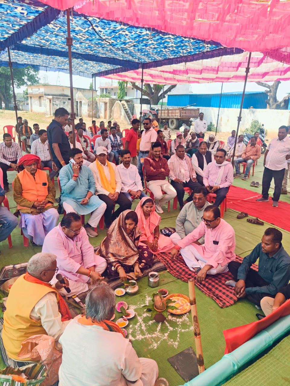 लुण्ड्रा विधायक ने किया 4.5 करोड के विभिन्न विकास कार्यों का भुमिपुजन