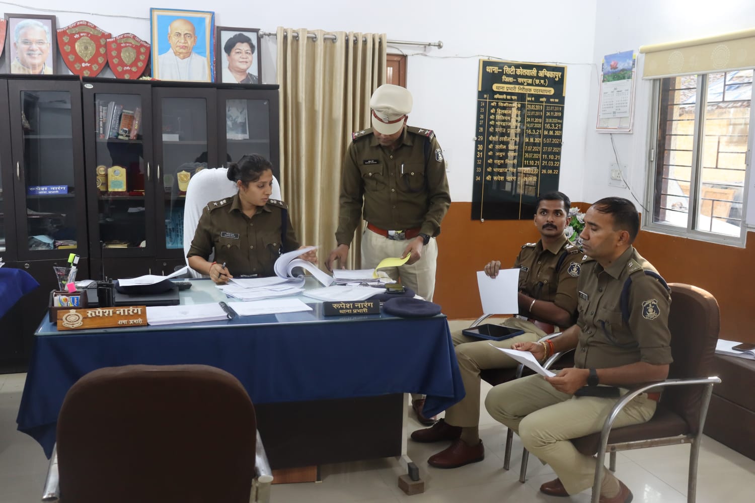 सरगुजा पुलिस अधीक्षक ने थाना कोतवाली का किया वार्षिक निरीक्षण 