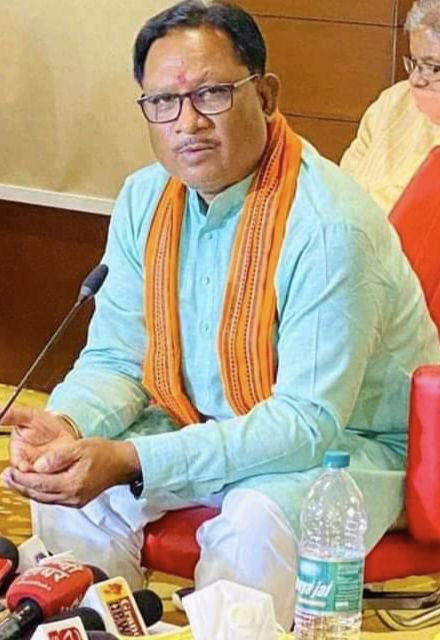 छत्तीसगढ़ बोर्ड परीक्षा में जशपुर जिले के छात्र छात्राओं ने मारी बाजी,जिले के टॉप टेन में शामिल छात्र छात्राओं को भाजपा के पूर्व प्रदेशाध्यक्ष विष्णुदेव साय ने दी बधाई