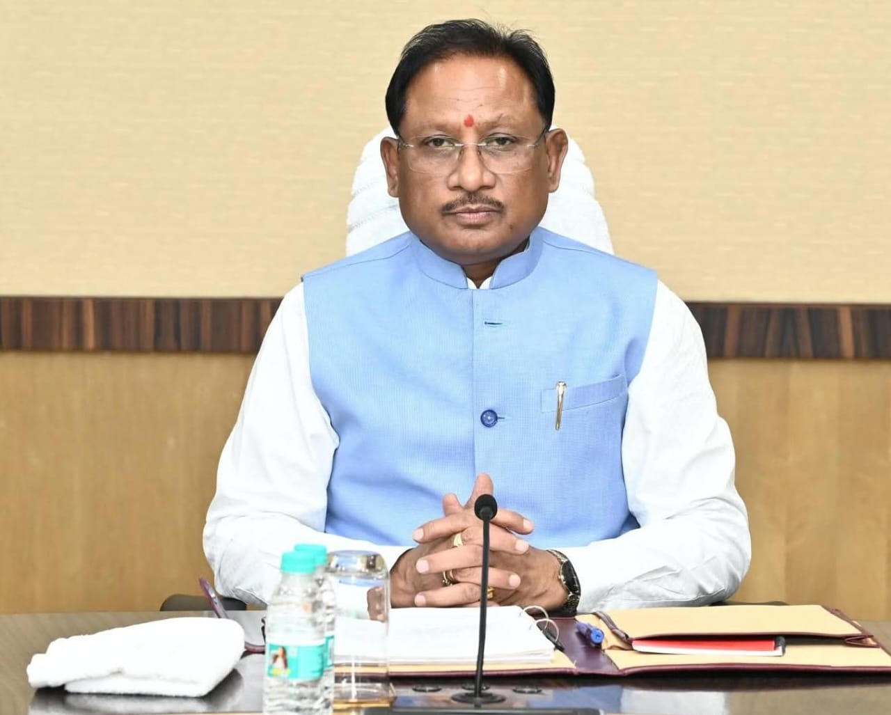 मुख्यमंत्री श्री विष्णुदेव साय की संवेदनशीलता बनी सहारा — सिकलसेल बीमारी से पीड़ित राजकुमार को मिली ट्राई सायकल और आर्थिक सहायता, कहा–अब जिंदगी में जागी है नई उम्मीद .