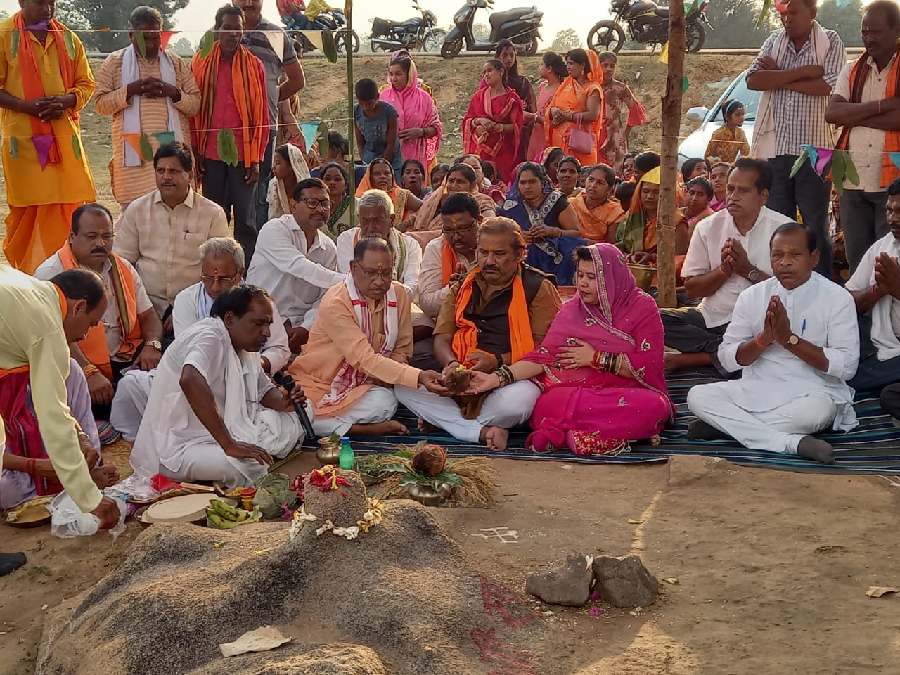 शिव मंदिर का होगा भव्य निर्माण, स्वयं भगवान शिव हुए थे यहां प्रकट,भूमिपूजन कार्यक्रम में जुटे भाजपा के कई दिग्गज 