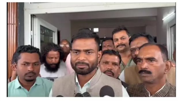नवनिर्वाचित विधायक रामकुमार टोप्पो ने किया पत्रकारों का सम्मान, सौजन्य भेंठ कर टटोली क्षेत्र की नब्ज