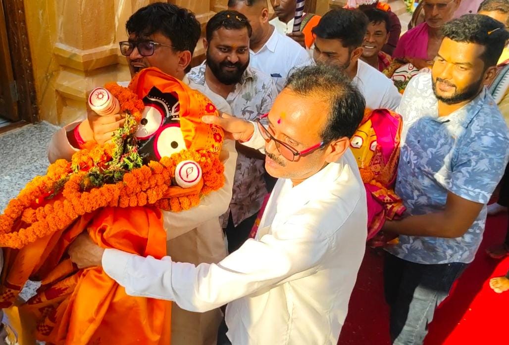श्री जगन्नाथ मंदिर दोकड़ा में देव स्नान महोत्सव का भव्य आयोजन, गजानन वेश में महाप्रभु के हुए दर्शन, 108 कलशों से हुआ पवित्र स्नान, लगाया गया 56 भोग
