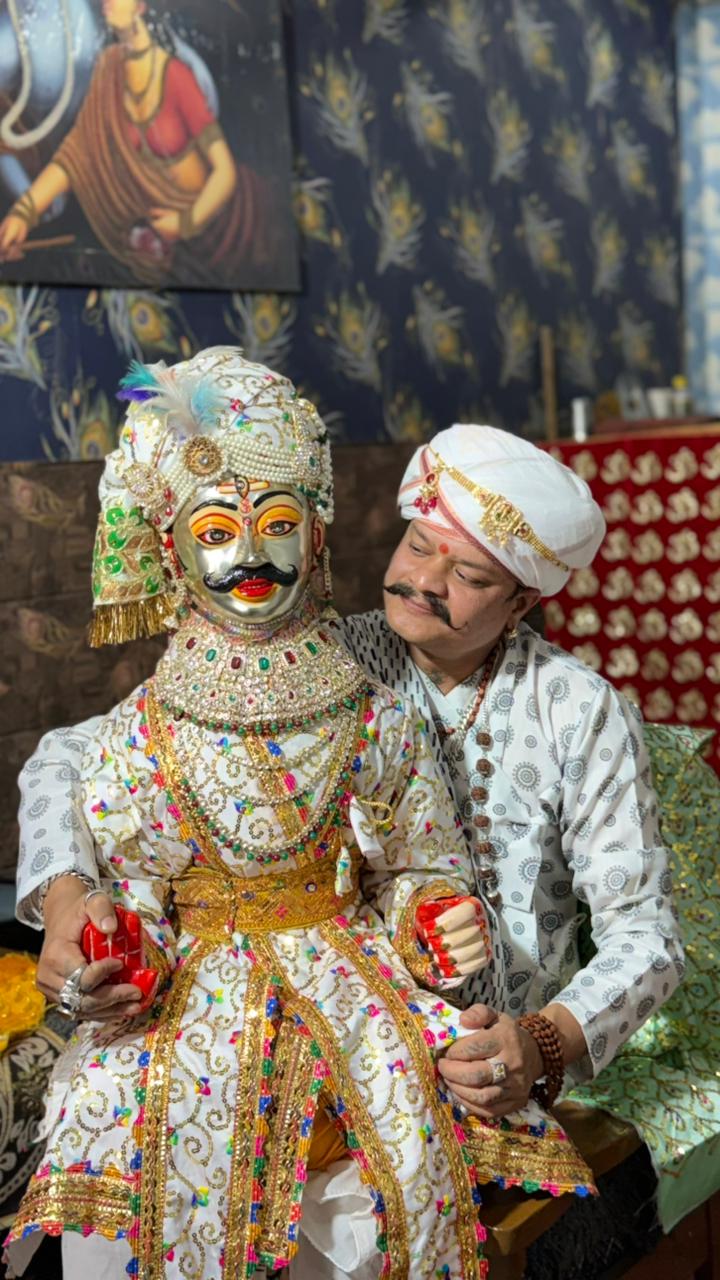 राजाधिराज अवंतिका (उज्जैन) नरेश, बाबा महाकाल के प्रतीकात्मक दिव्य स्वरूप का पावन आगमन  जिला कोरबा के स्वर्ण विहार में 