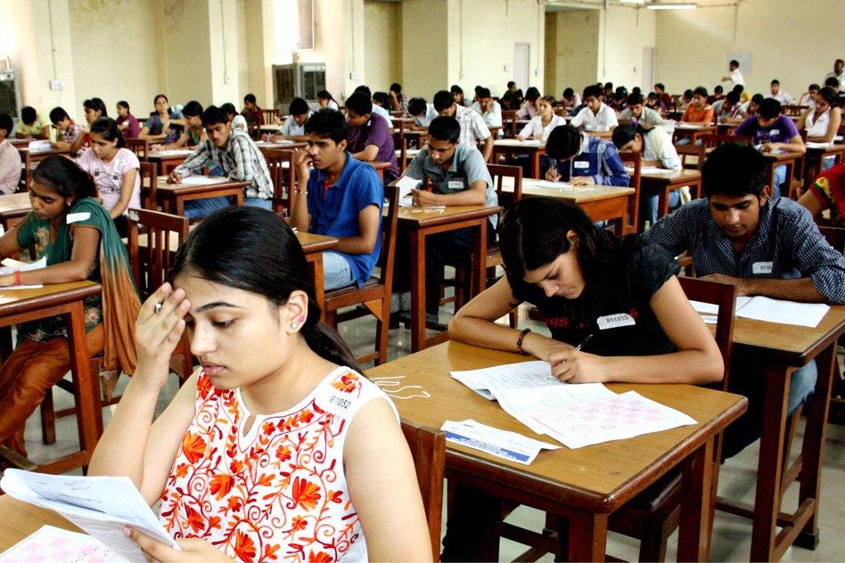 जिले में शांतिपूर्ण  सम्पन्न हुई प्रयोगशाला परिचारक भर्ती परीक्षा